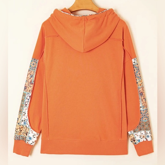 NWT Women’s Floral Patchwork Hoodie with Drawstring Orange Size Large - Picture 2 of 8